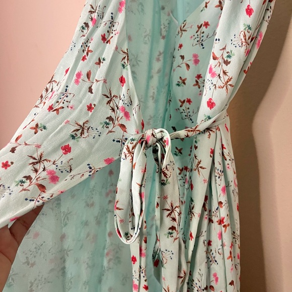 Revolve LPA | 100% Silk Floral Mint Wrap Maxi Dress Size: Medium - Picture 7 of 9